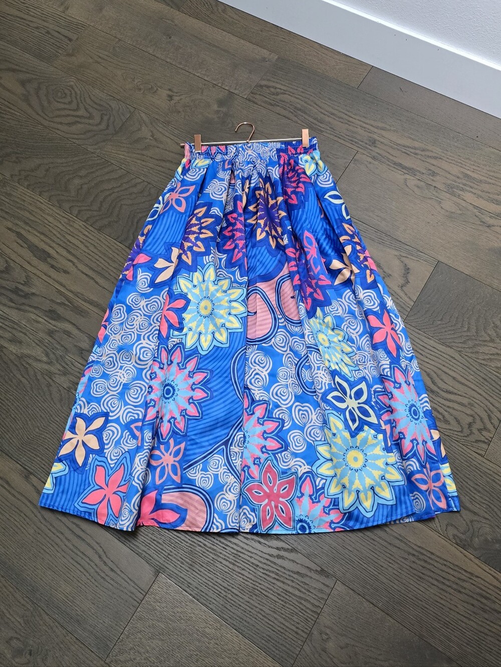 Boutique Eccentric Floral Midi Maxi Skirt in Blue - Picture 5 of 11